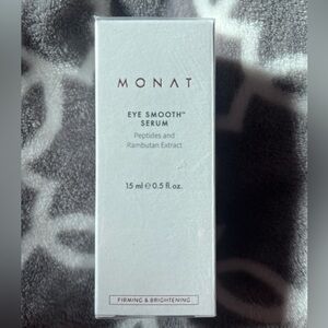 NIB Monat Eye Smooth Serum 0.5 fl oz